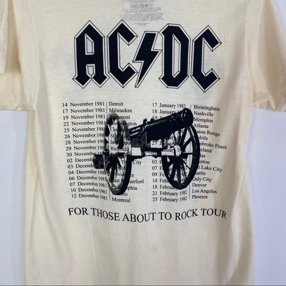 AC/DC 1981-82 Tour Remake Graphic Print Unisex Tee - Picture 4 of 8